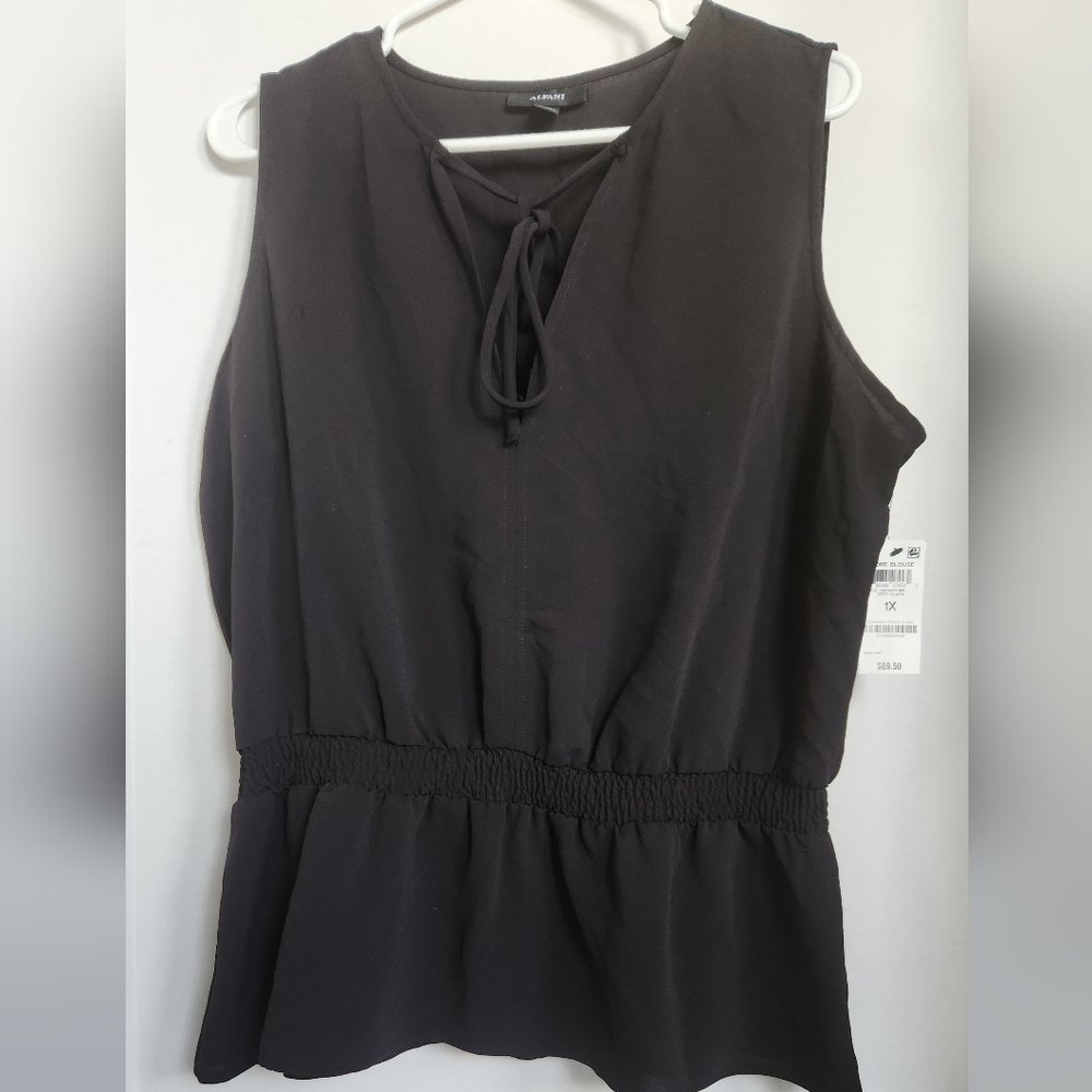 NWT Alfani Core Sleeveless Size 1X Blouse